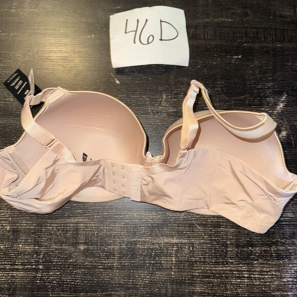 Torrid 46D Wired Bra Full Coverage Lightly Lined Natural Shaping Comfort Straps - Picture 2 of 2